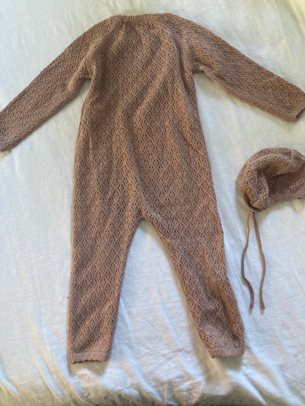 Zara infant girls knit one piece with matching bonnet. Size 12-18 months - Picture 2 of 5